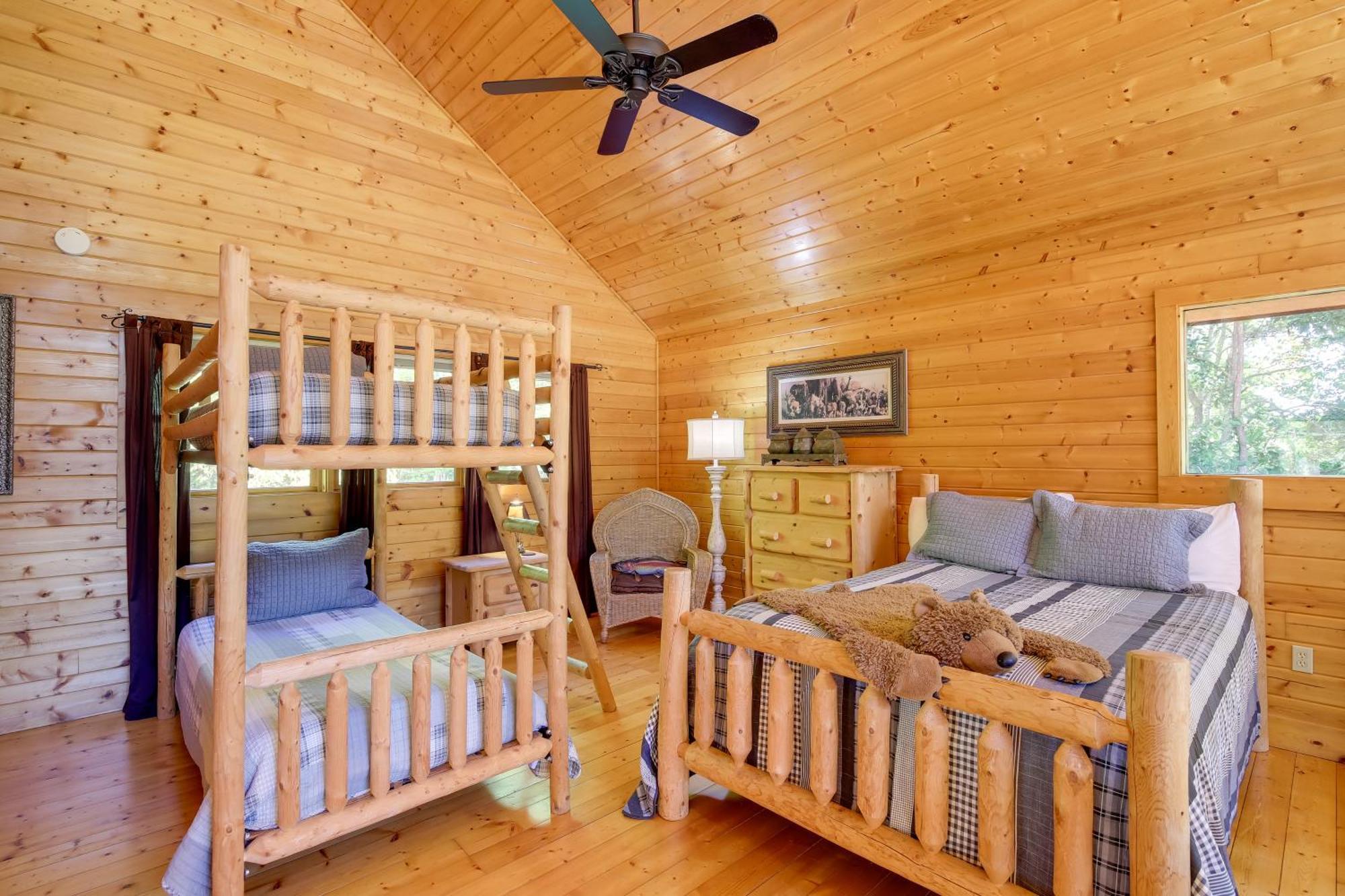 Secluded And Wooded Wears Valley Cabin With Fire Pit! Sevierville Buitenkant foto