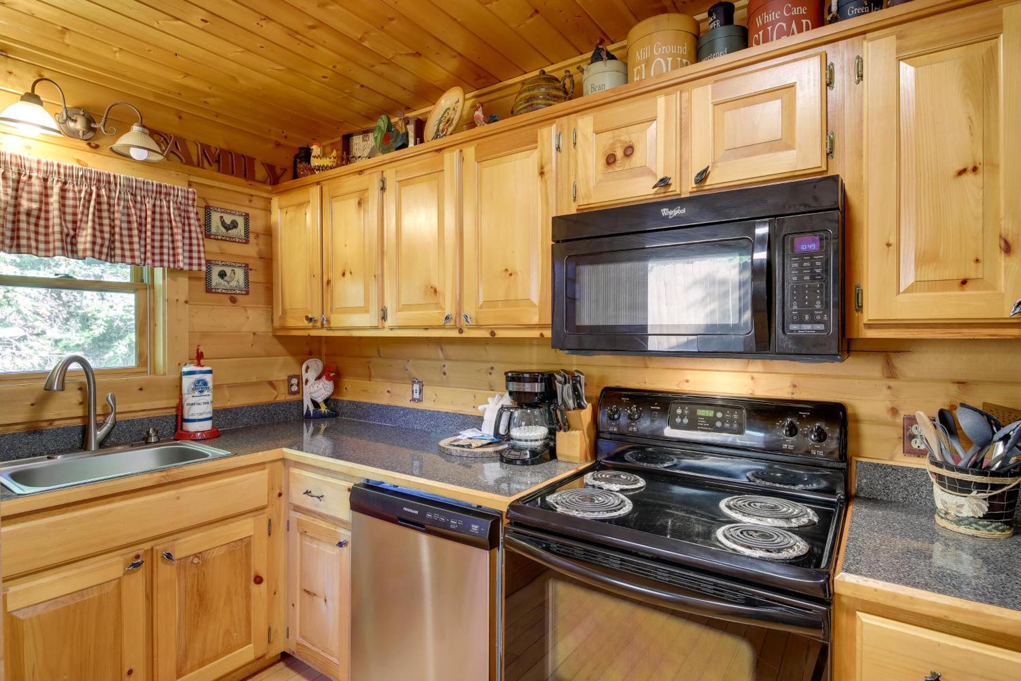 Secluded And Wooded Wears Valley Cabin With Fire Pit! Sevierville Buitenkant foto
