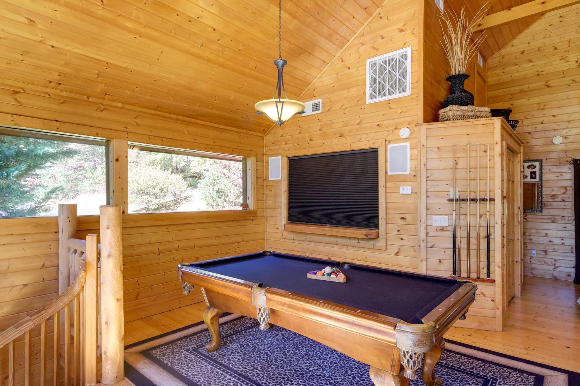 Secluded And Wooded Wears Valley Cabin With Fire Pit! Sevierville Buitenkant foto
