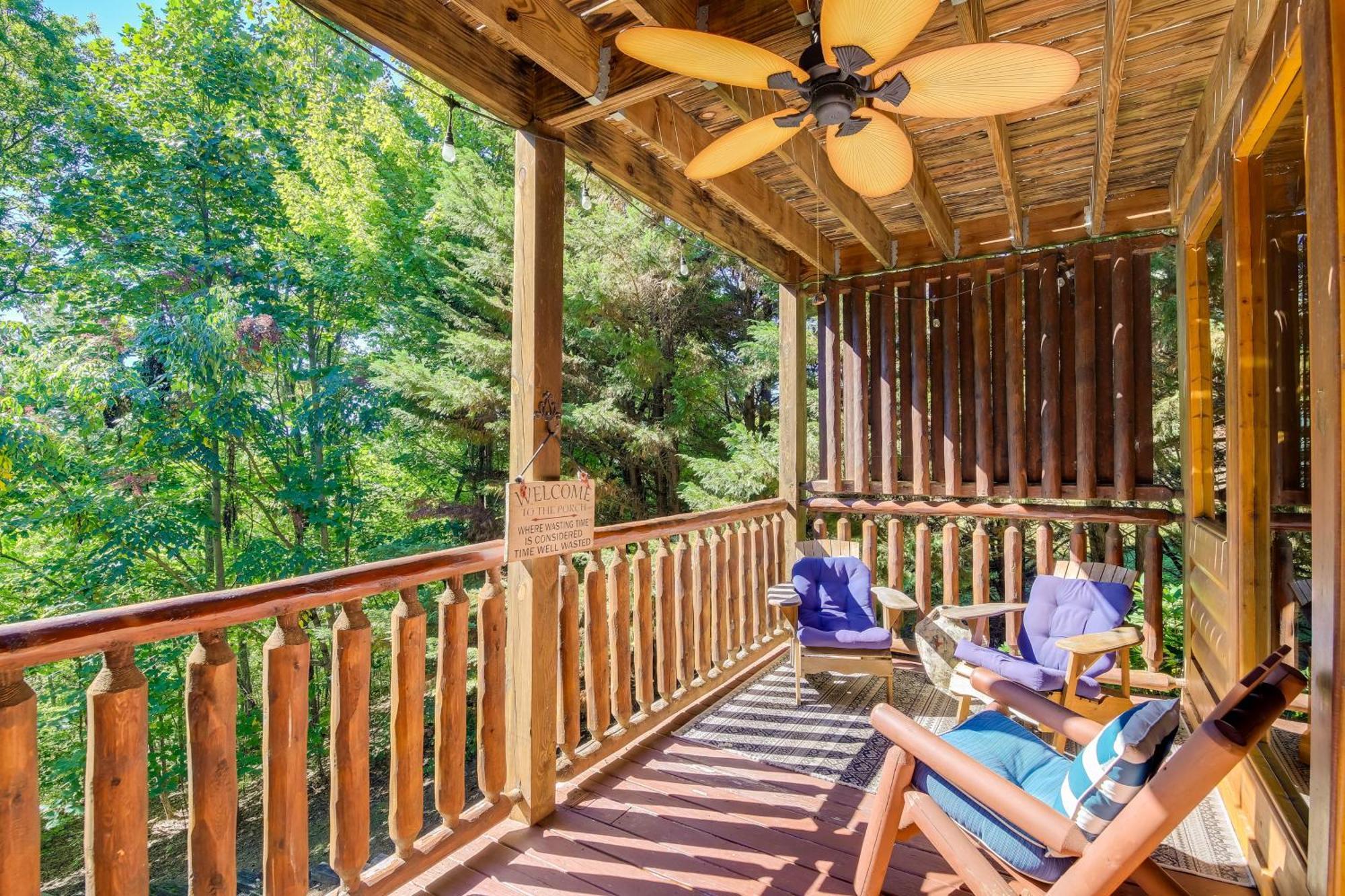 Secluded And Wooded Wears Valley Cabin With Fire Pit! Sevierville Buitenkant foto